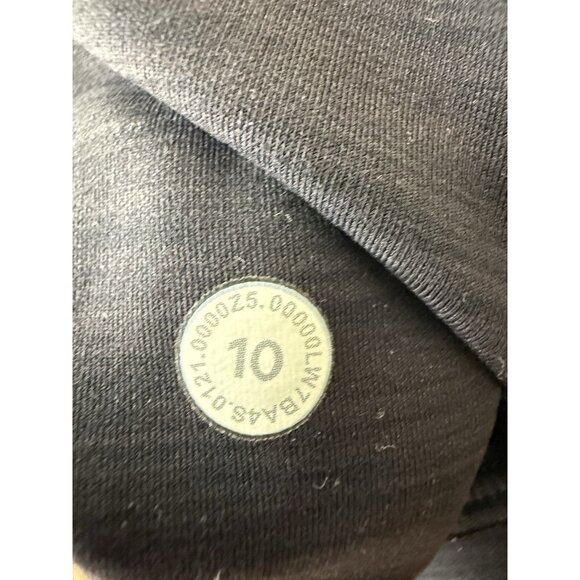 Lululemon Women's Invigorate High-Rise Short in Black Size 10 - Picture 8 of 8